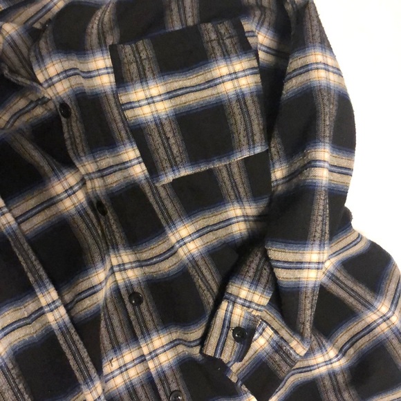 Flattering oversized fit for women flannel plaid - Picture 4 of 5